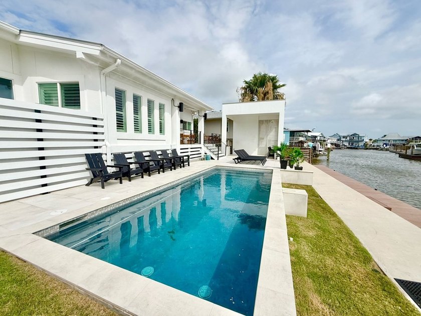 Don't miss this classy contemporary coastal charm on Key Allegro - photo 44