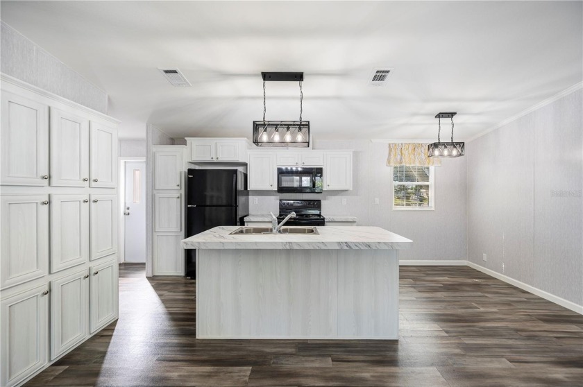 Introducing the 2024 Kingswood Model by Nobility, the newest - photo 7