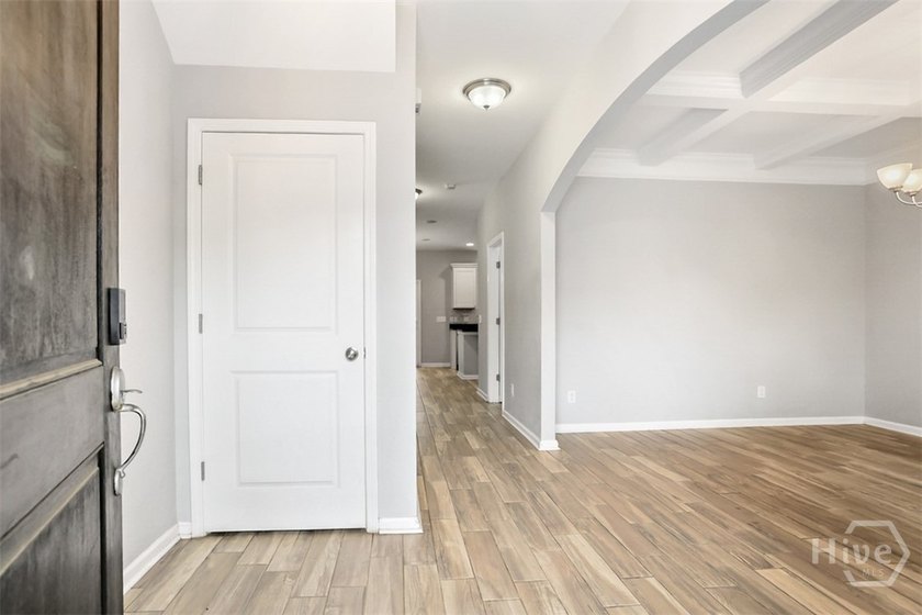 Welcome to 2688 Garden Hills Loop in Richmond Hill! This - photo 3