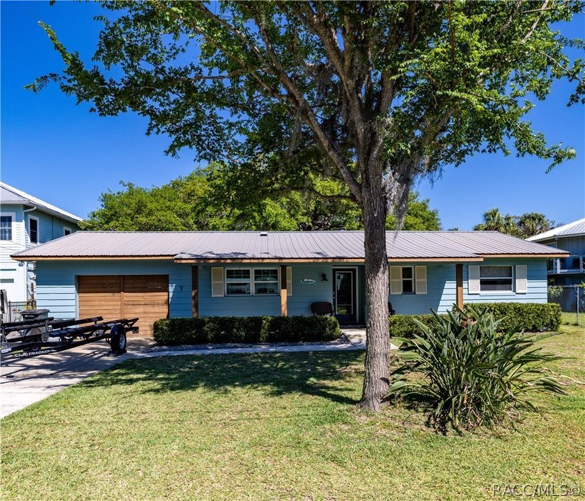 Some places have a way of helping you slow down. Where mornings - photo 8