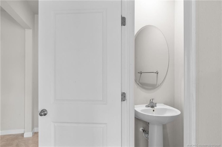 Move-in ready and beautifully maintained, this spacious - photo 6