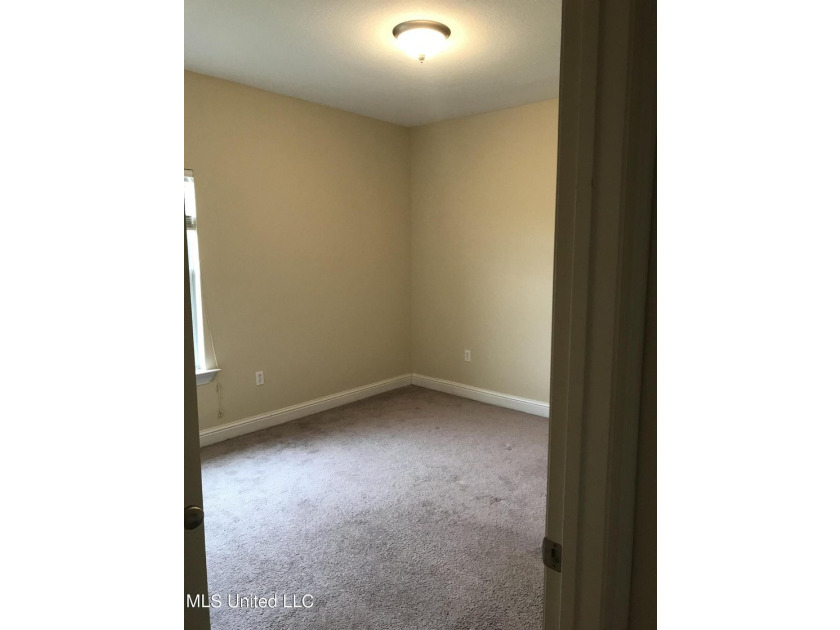 FAMILY FRIENDLY 4 bedroom 2 bath home in Ocean Springs school - photo 8