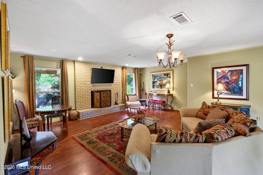 Located on approximately 3.2 acres in the desirable Woolmarket - photo 4
