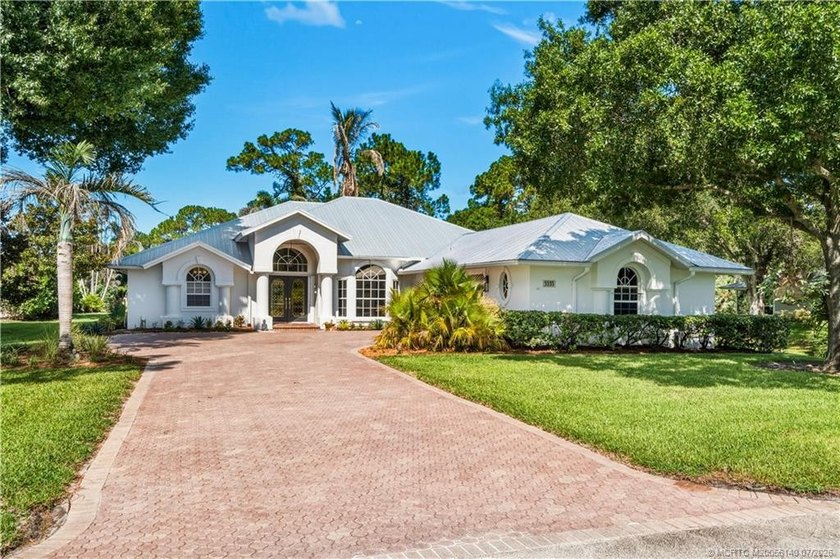 Welcome to River Landing, one of Palm City's premier gated - photo 4