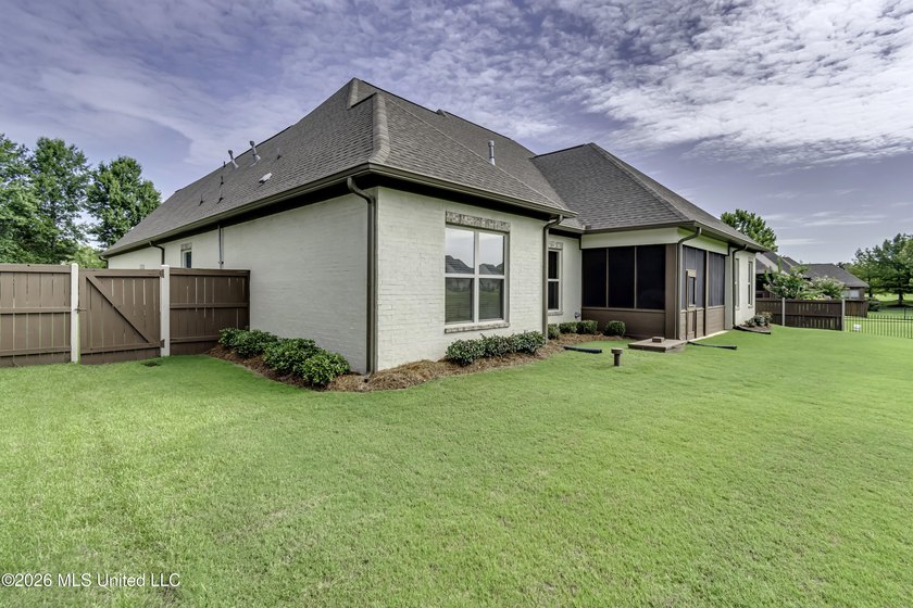 Experience luxury living in this custom-built, one-owner home - photo 6