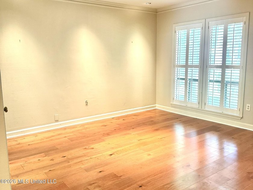 Easy living with the convenience of your own private elevator! - photo 8