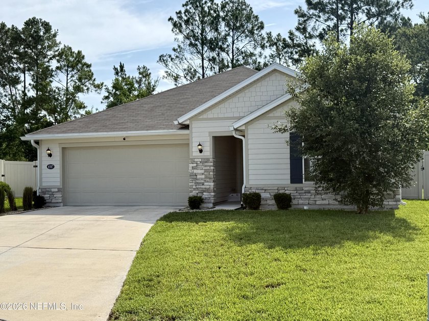 Beautifully maintained one-owner 3BR/2BA home in the desirable - photo 3