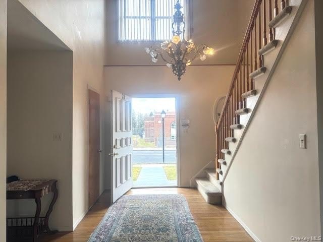 LARGE HOME ON A HUGE LOT SIZE!!!!!!! Beautiful brick Colonial - photo 4