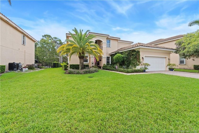 Welcome to Highlands Reserve, one of Palm City's most - photo 4