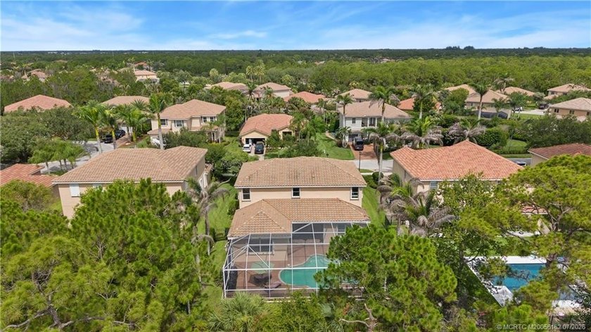 Welcome to Highlands Reserve, one of Palm City's most - photo 5