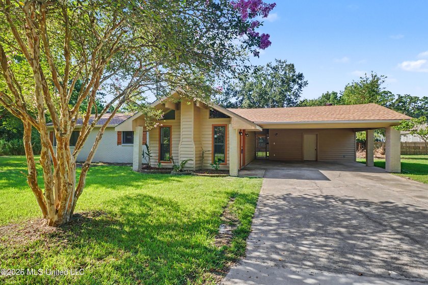 **Charming Updated Ranch on a Spacious Half-Acre Lot** Welcome - photo 2