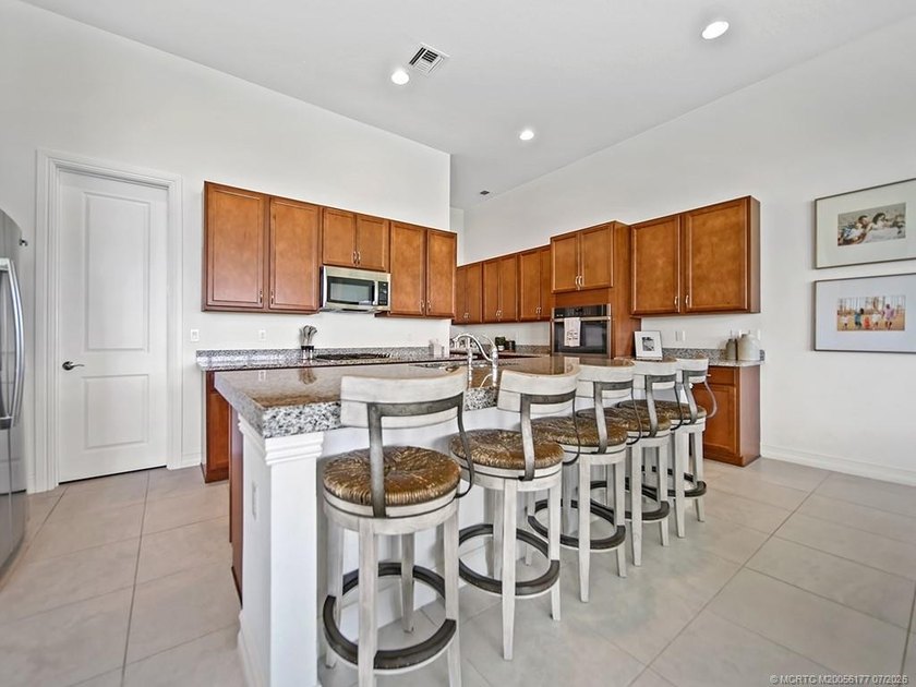 Stunning lake views from one of the most sought-after lots in - photo 8