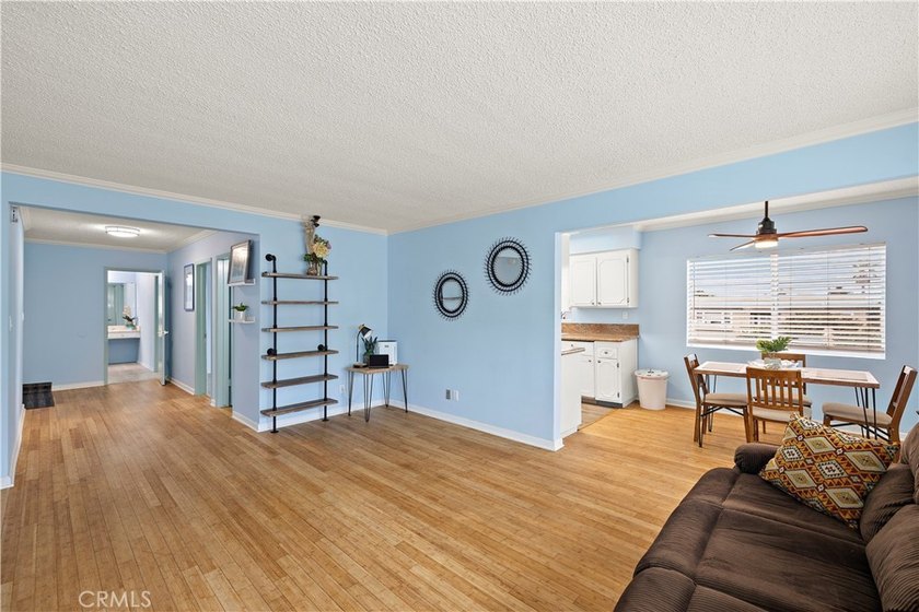 Experience the best of coastal urban living in this beautifully - photo 5