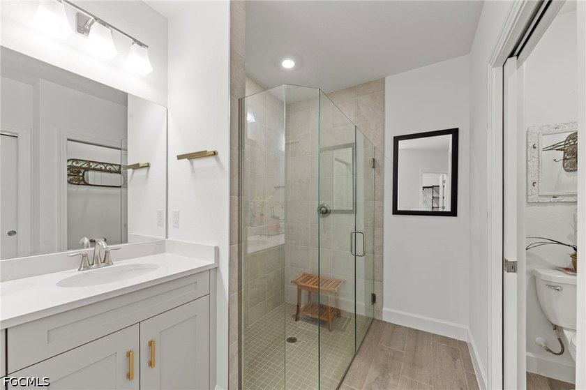 Absolutely stunning coach home on a peninsula lot with expansive - photo 23