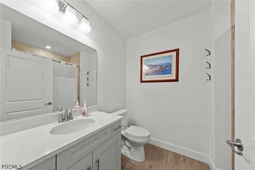 Absolutely stunning coach home on a peninsula lot with expansive - photo 28