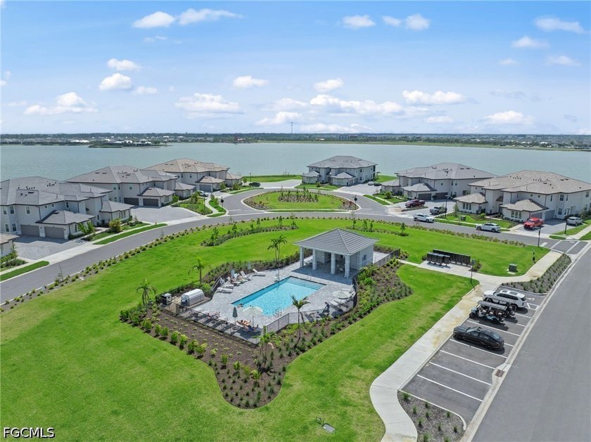 Absolutely stunning coach home on a peninsula lot with expansive - photo 38