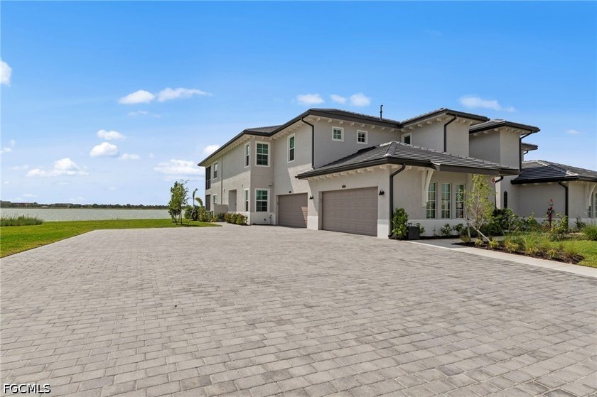 Absolutely stunning coach home on a peninsula lot with expansive - photo 48