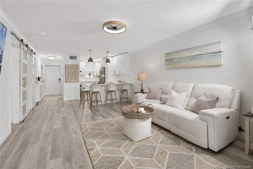 Beautifully renovated one-bedroom residence in Monterey Yacht &amp; - photo 10