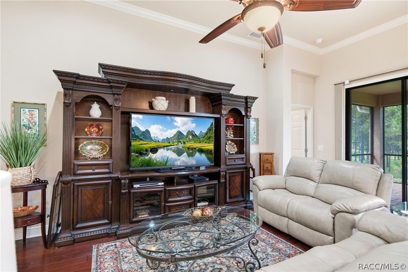 Welcome to this beautifully maintained home in the desirable - photo 10