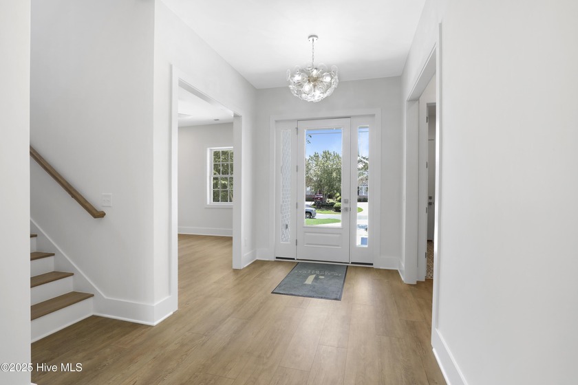 Prestigious New Construction in Landfall! This impressive Bay - photo 9