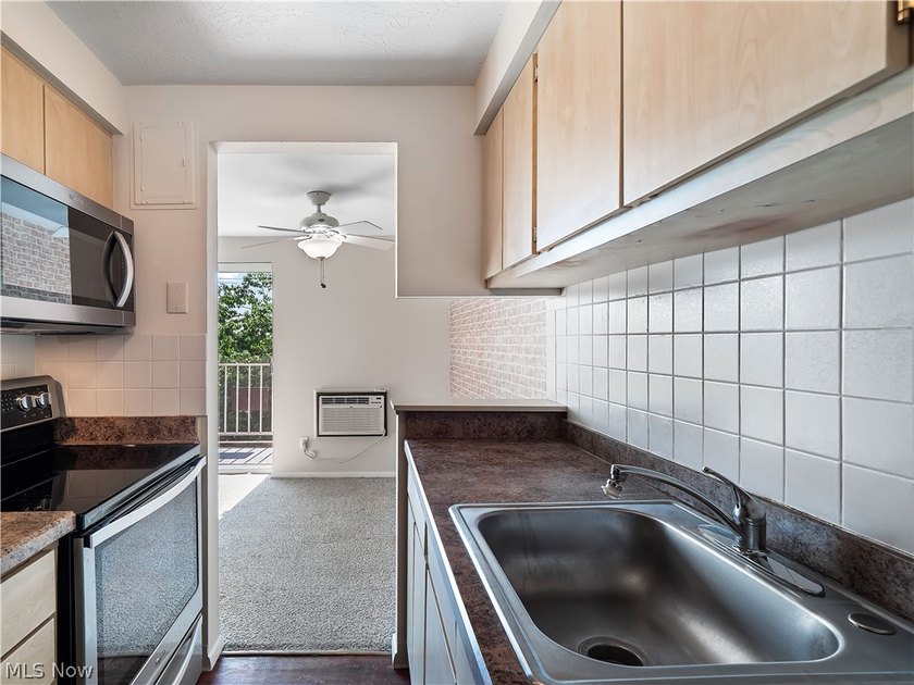 Welcome home to Kirtland House! Located in the heart of vibrant - photo 22