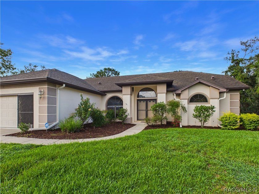 Welcome to Florida living in this well maintained 3 bedroom 2 - photo 3
