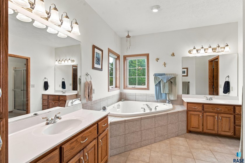 Welcome to your own private countryside retreat! Nestled on 12 - photo 27