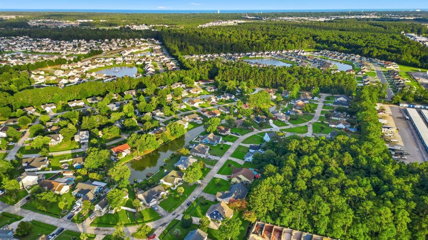 Updated, move-in ready, and ideally located. Welcome to 522 Lake - photo 34