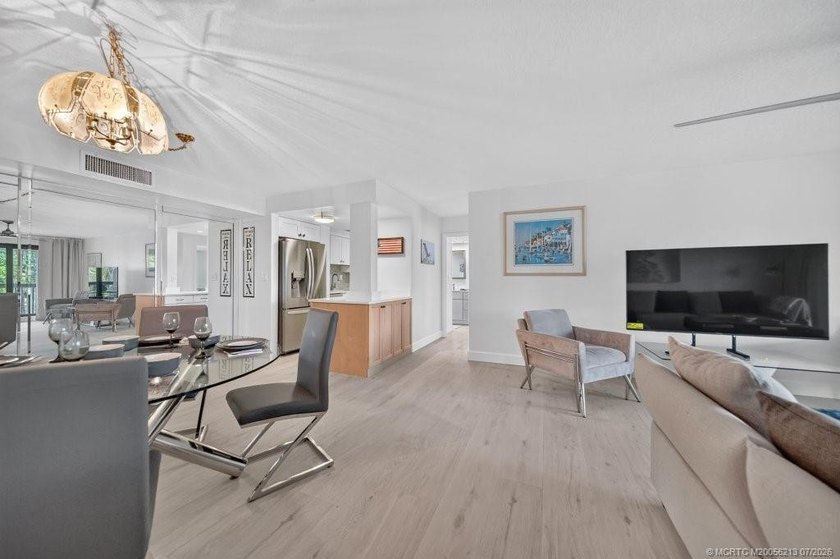 Welcome to your dream waterfront retreat! This beautifully - photo 9