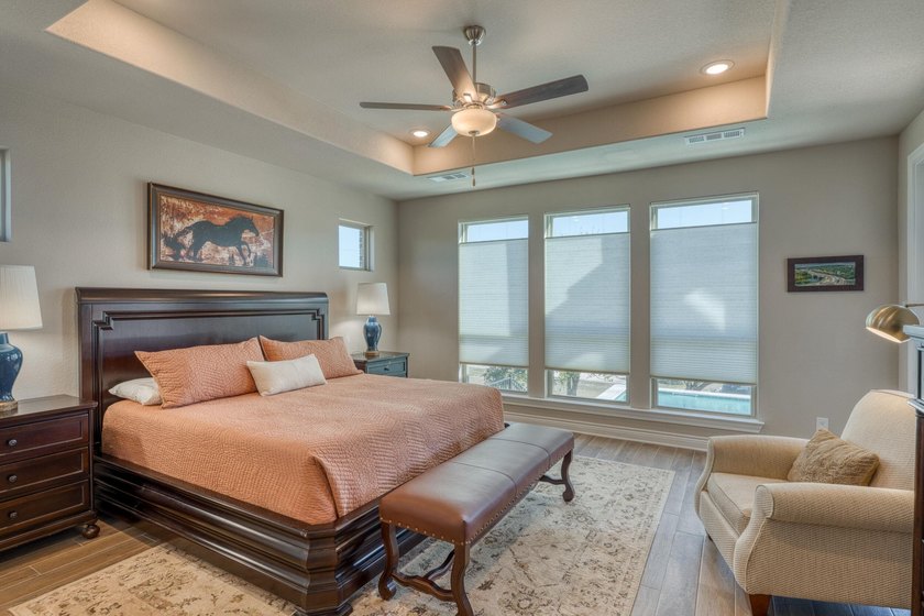 Like New, this incredible home located in the Lake LBJ community - photo 12
