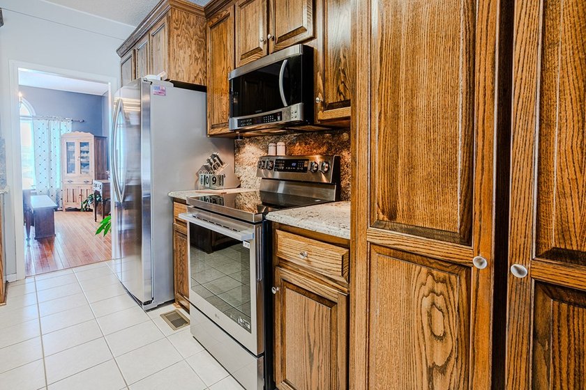 Welcome to this beautiful 3 bedroom 2 bath brick home located in - photo 16