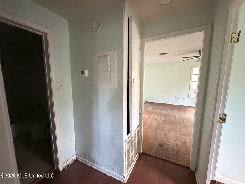 Investor Special - Fixer-Upper with Strong Potential in - photo 16