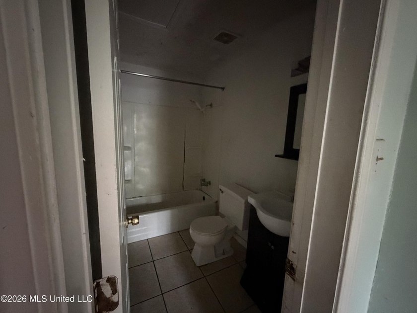 Investor Special - Fixer-Upper with Strong Potential in - photo 19