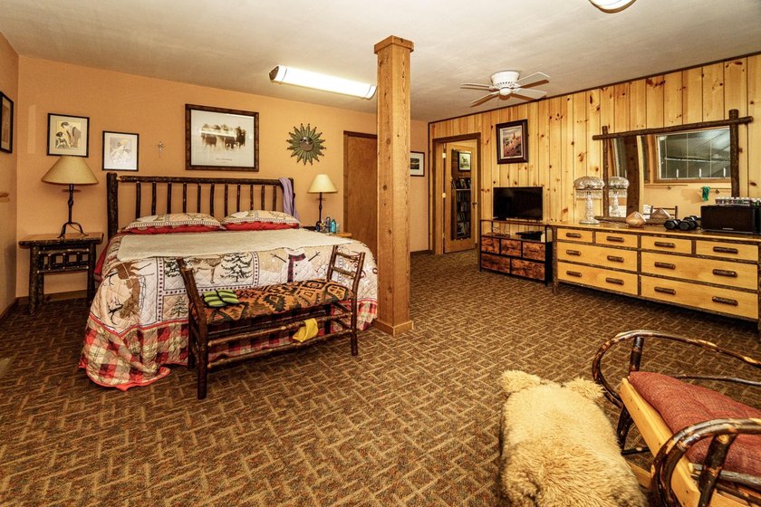 Plum Lake Event &amp; Equestrian Center is a rare 40-acre hobby farm - photo 21