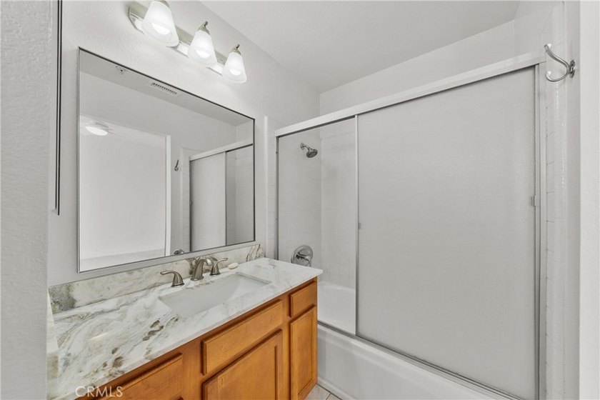 Welcome to coastal living at its finest. Perfectly positioned - photo 25