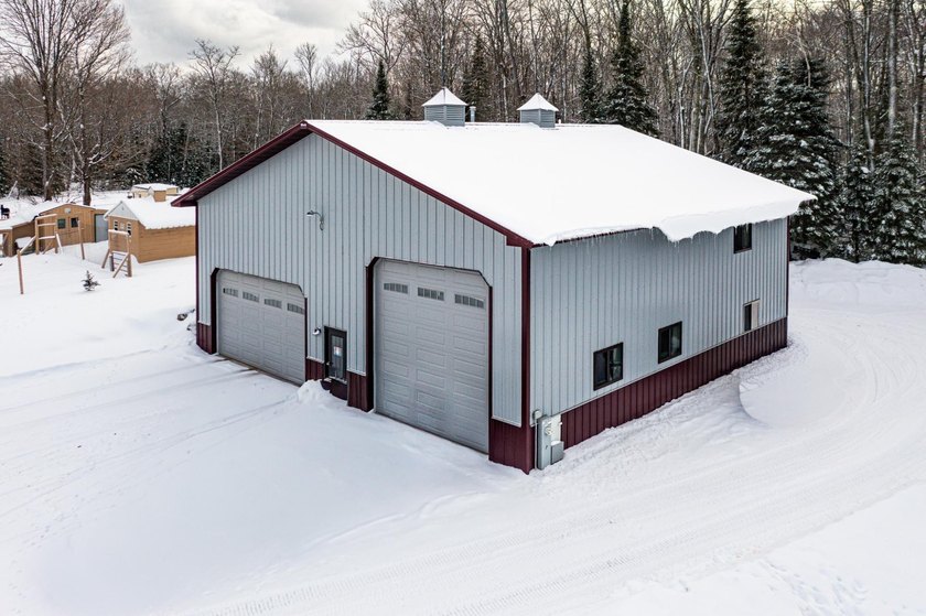 Plum Lake Event &amp; Equestrian Center is a rare 40-acre hobby farm - photo 26