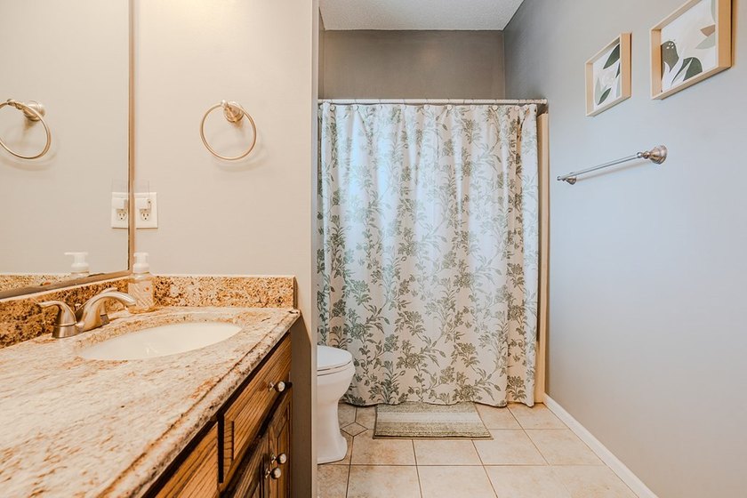 Welcome to this beautiful 3 bedroom 2 bath brick home located in - photo 28