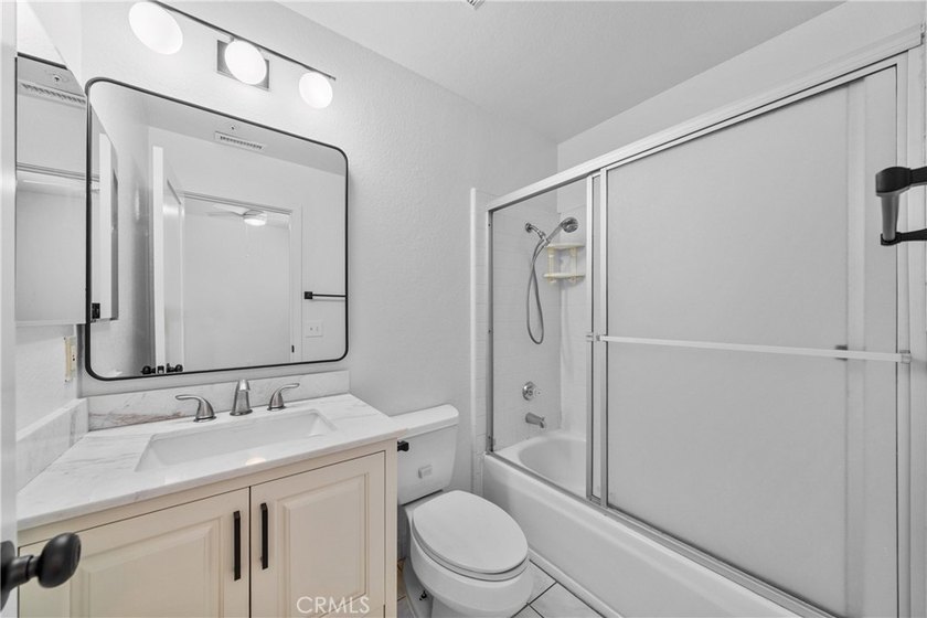 Welcome to coastal living at its finest. Perfectly positioned - photo 30