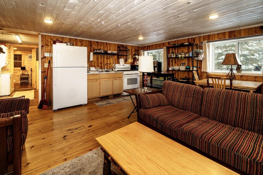 Plum Lake Event &amp; Equestrian Center is a rare 40-acre hobby farm - photo 31