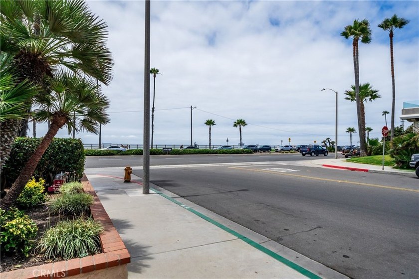 Welcome to coastal living at its finest. Perfectly positioned - photo 35