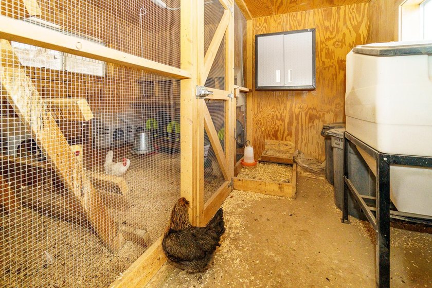 Plum Lake Event &amp; Equestrian Center is a rare 40-acre hobby farm - photo 42