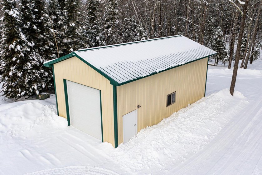 Plum Lake Event &amp; Equestrian Center is a rare 40-acre hobby farm - photo 44
