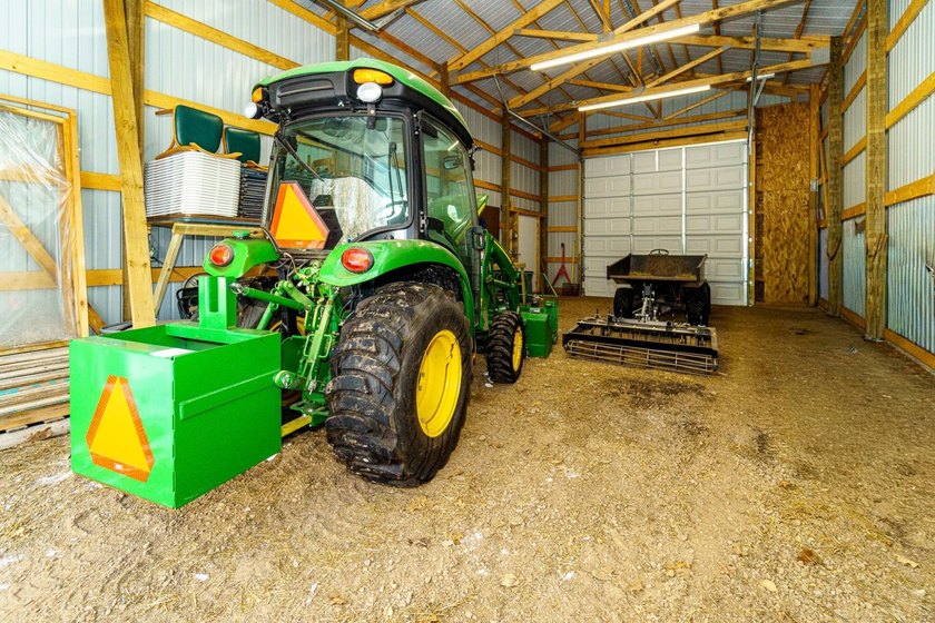 Plum Lake Event &amp; Equestrian Center is a rare 40-acre hobby farm - photo 45