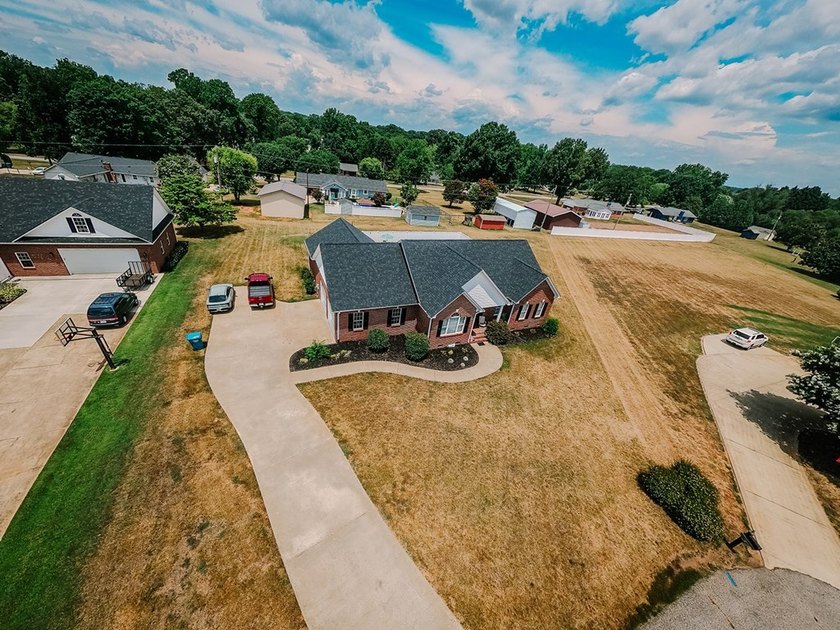 Welcome to this beautiful 3 bedroom 2 bath brick home located in - photo 46