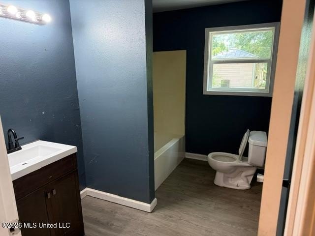new flooring and paint-ready to move in now-recently renovated - photo 8