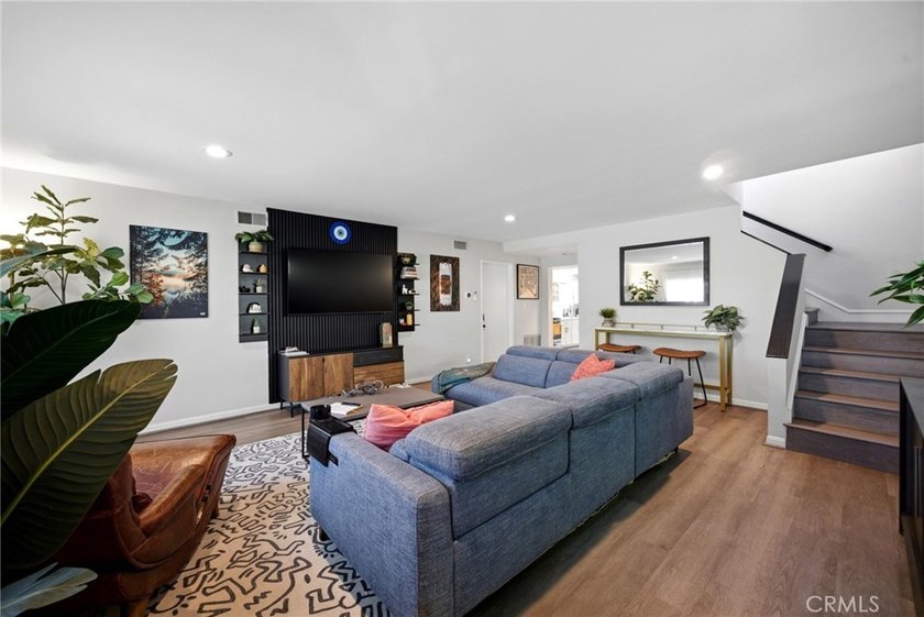 1361 Prospect - photo 8