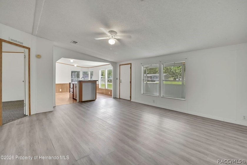 This nice spacious mobile home offers a well designed floor plan - photo 9