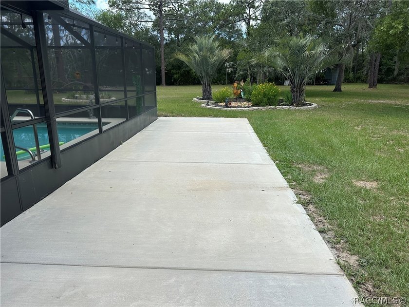 Welcome to your oasis in the heart of Citrus County! This - photo 46