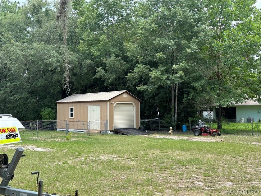 Welcome to your oasis in the heart of Citrus County! This - photo 49