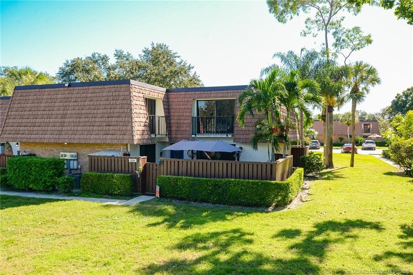 Don't miss this 2-bedroom, 2.5-bath townhome located in the - photo 2